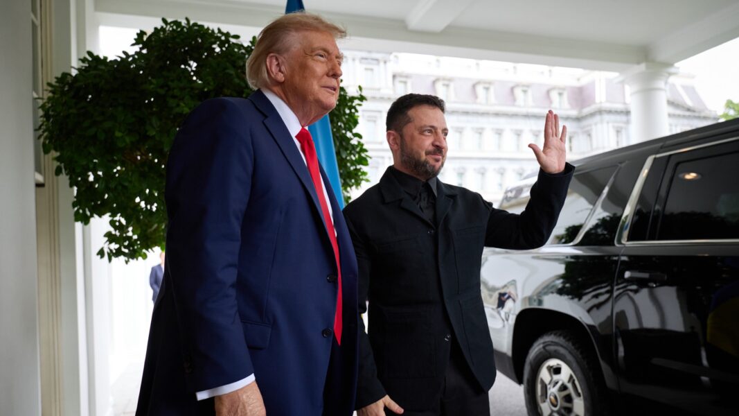 Volodymyr Zelenskyy with Donald Trump in the White House during their 18 August meeting ( Photo: Shared by Zelenskyy on X)