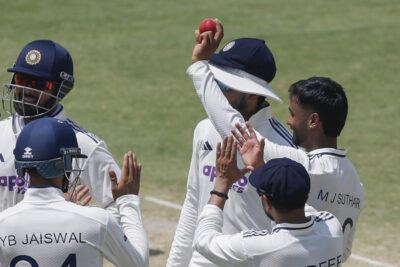 Manav Suthar has a dream debut, picks up six-fer